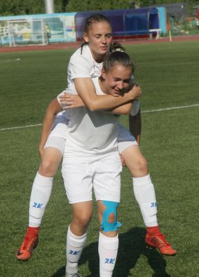 Анастасия Фетисова и Елизавета Лазарева.